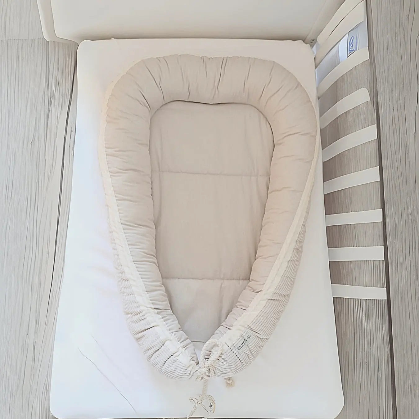 Handgefertigtes Premium Babynest