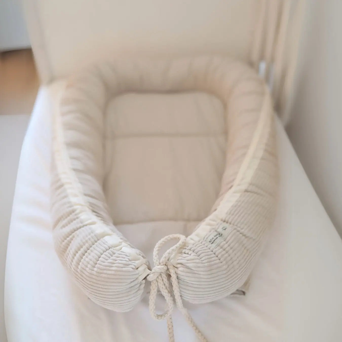 Handgefertigtes Premium Babynest