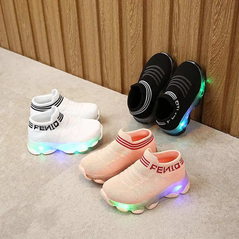 Kinder Sneaker mit Sohlenbeleuchtung